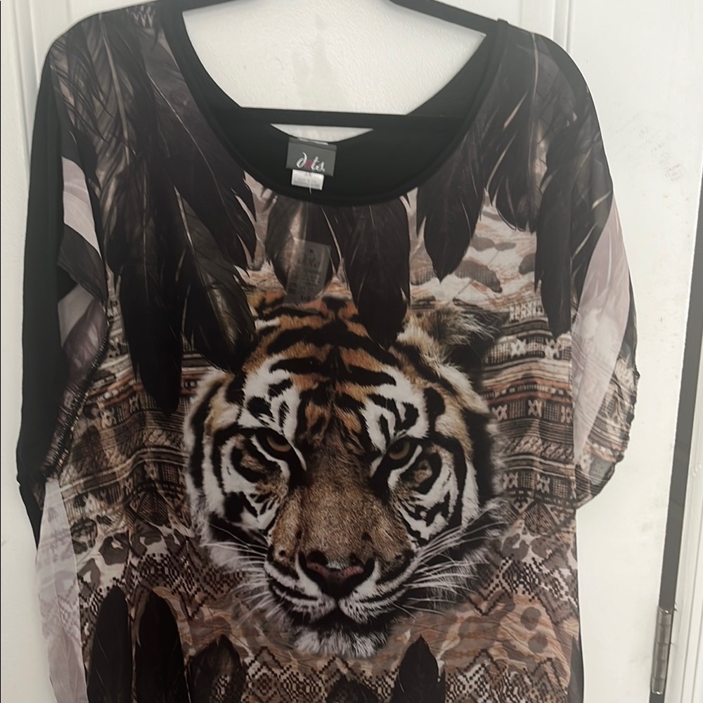 Women’s Plus Size Dots Black Tiger Printed Graphic 3/4 Sleeve Blouse